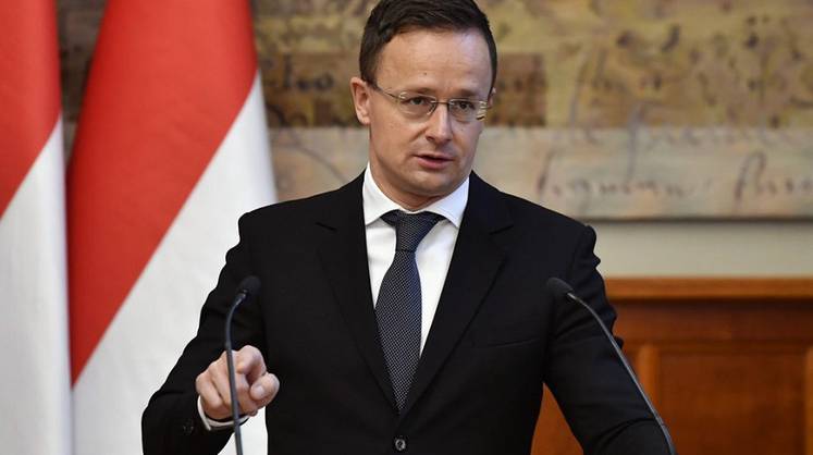 Глава МИД Венгрии рассказал о финансовых проблемах НАТО