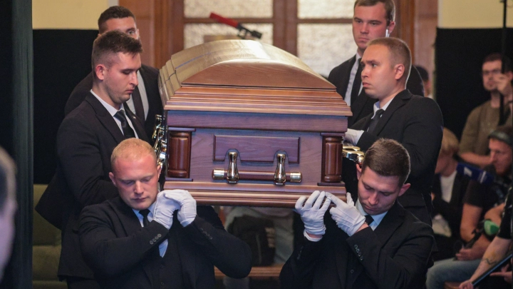 Британец, ставший бездомным в России, погиб в Великобритании