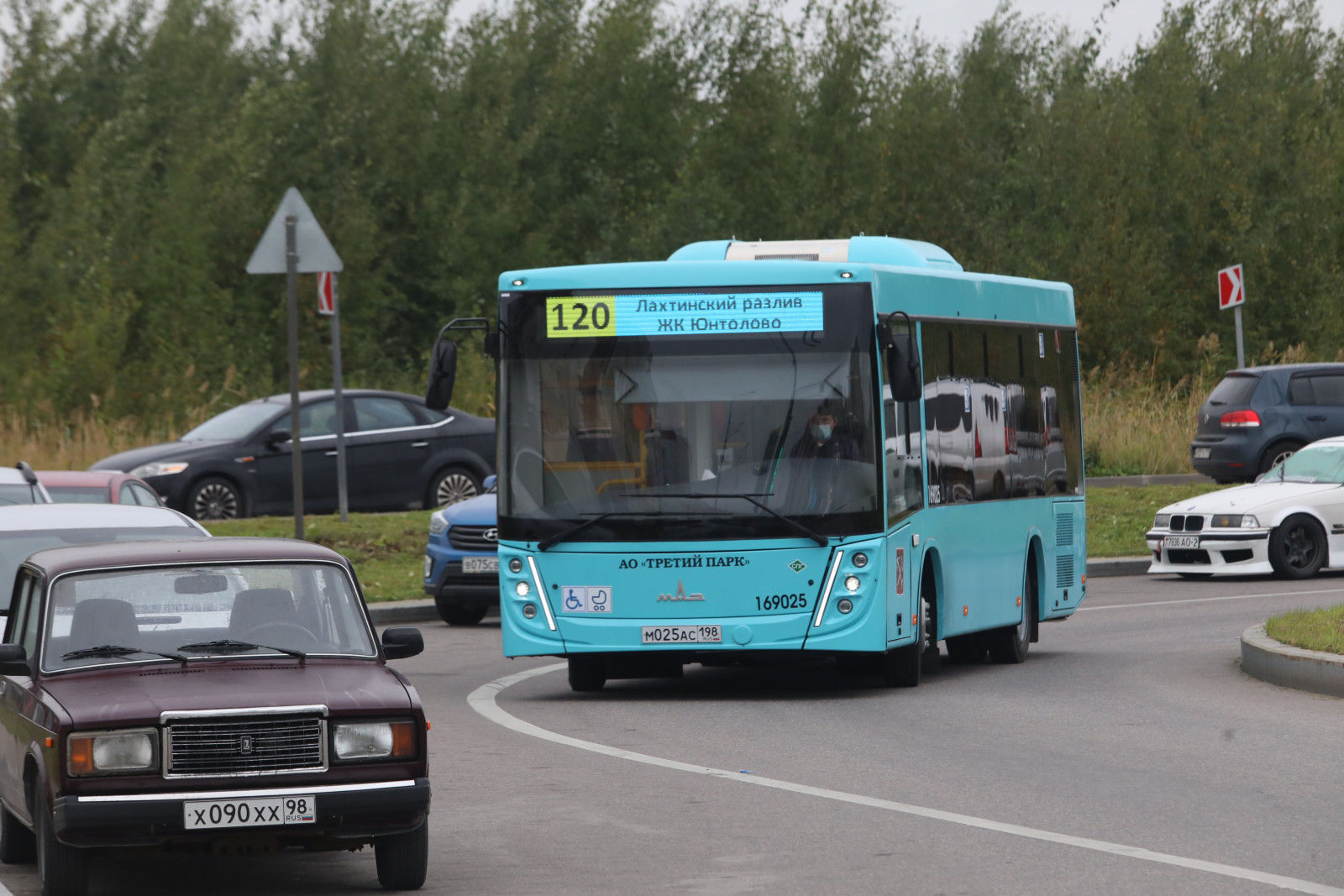 Автобусы питер карелия. Питерские автобусы. Автобусы в Питере. Новые питерские автобусы. Новые автобусы.