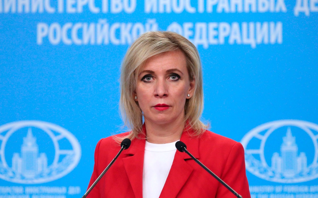 Захарова заявила, что Мерц навлек на страну позор запретом символики РФ и СССР