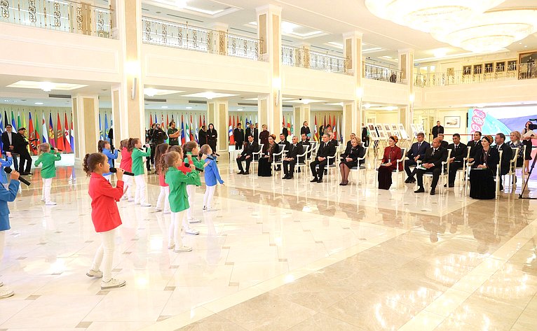 Концерт в Совете Федерации участников детского ансамбля «Домисолька»