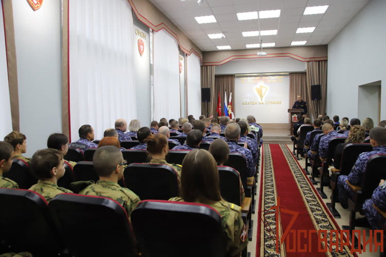 В Туле состоялось торжественное собрание, посвященное Дню создания подразделений вневедомственной охраны Росгвардии