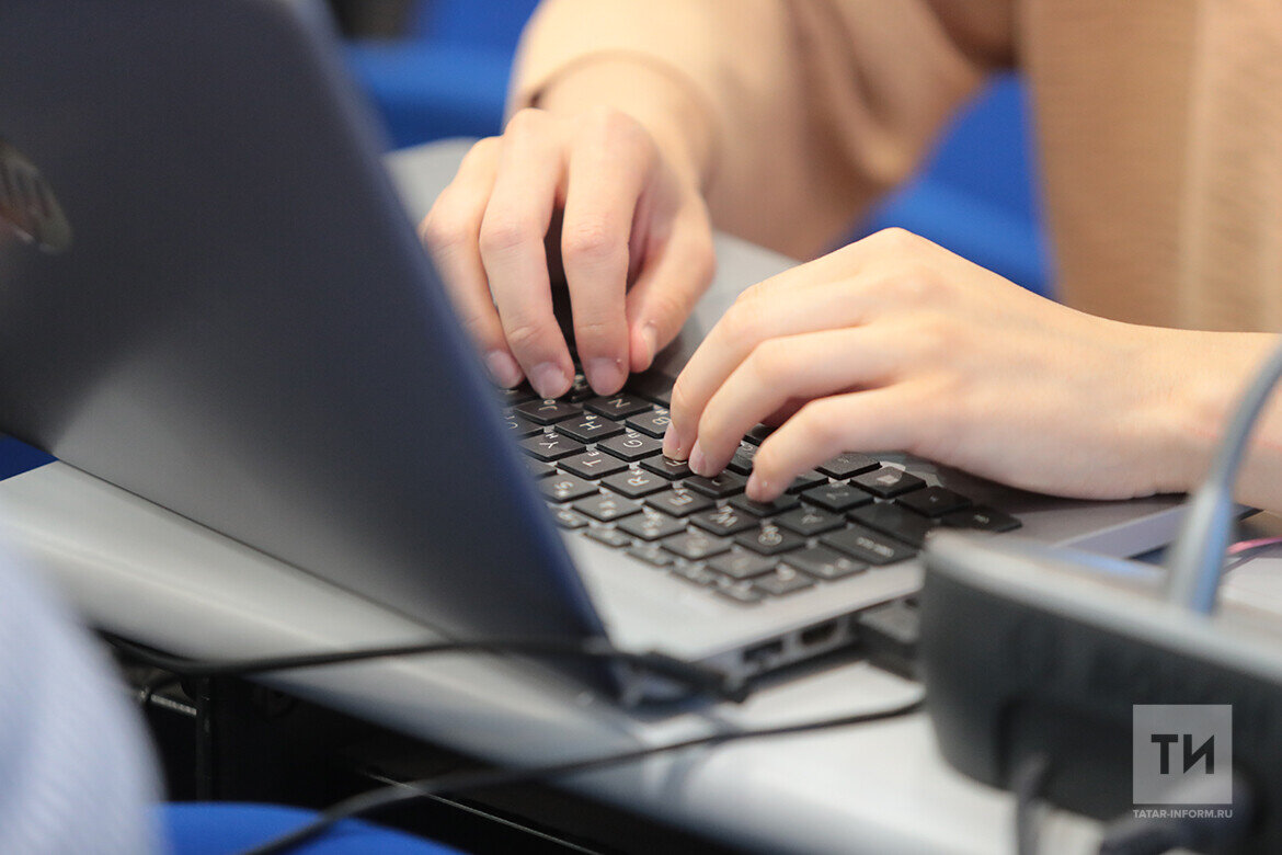 В Госдуме предложили маркировать медицинские советы нейросетей