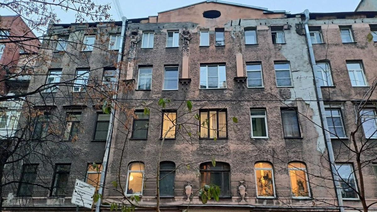 Дом на Гатчинской улице, 6. Фото: Илья Цейтлин