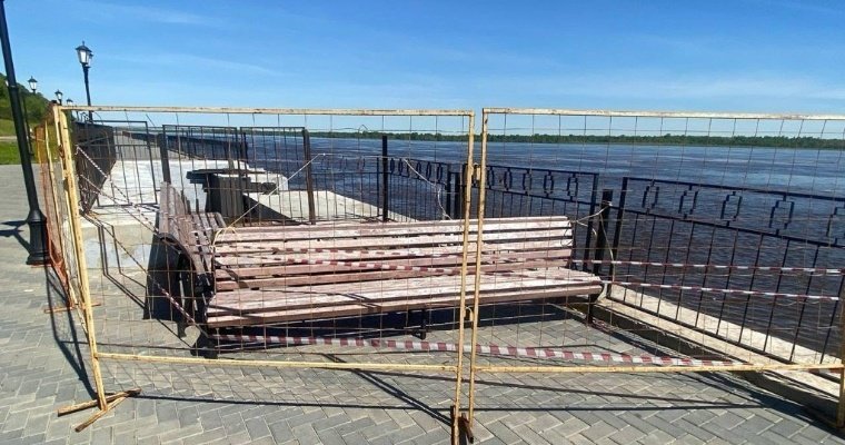 В Сарапуле началась подготовка к капитальному ремонту аварийного участка набережной