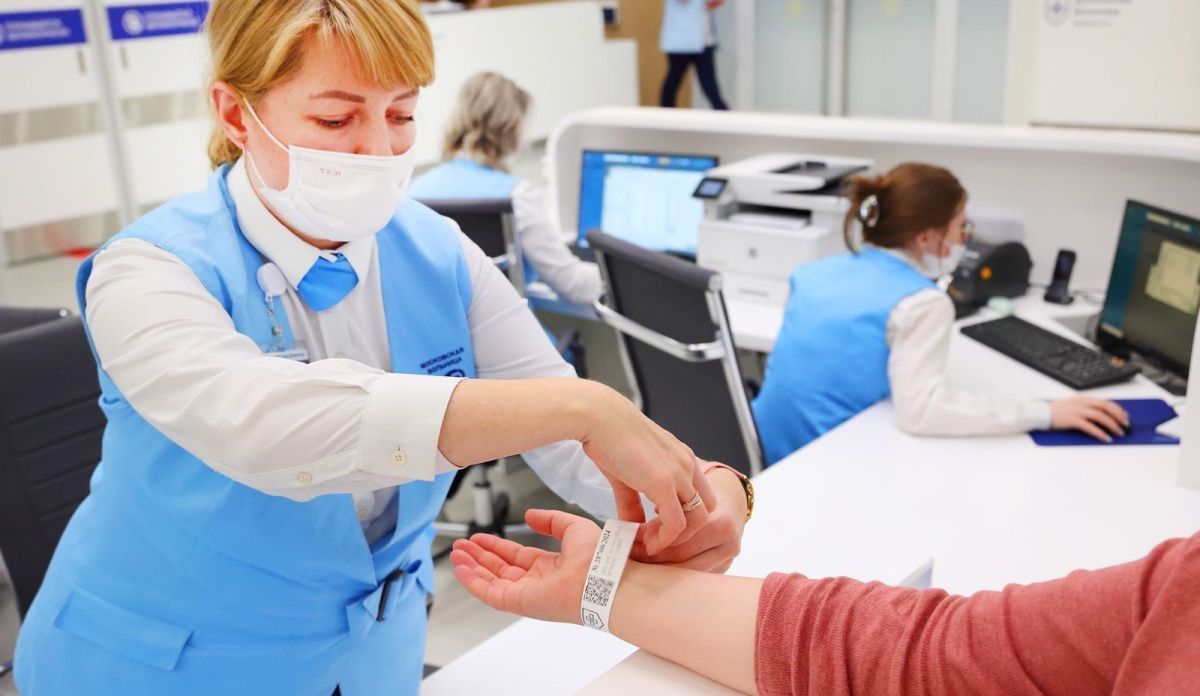 Новосибирские семьи приглашают на новогоднюю диспансеризацию