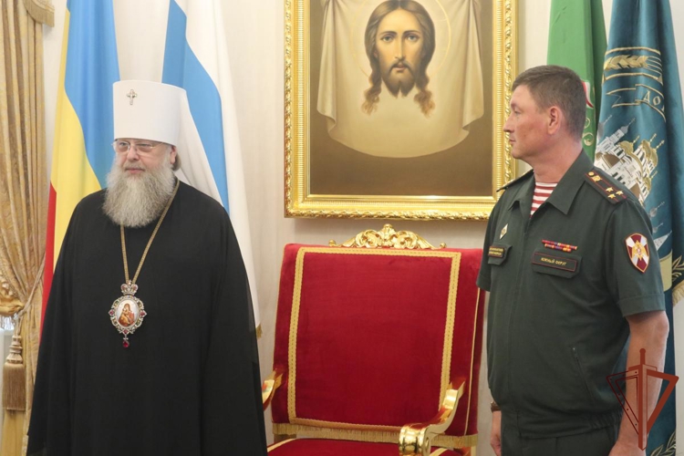 Представители командования Южного округа Росгвардии встретились с Донской митрополией