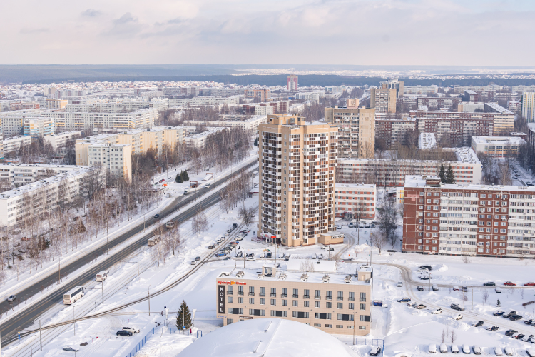 Возможно, что деньги пойдут на строительство центра волейбола, или Ледового дворца, или второго этапа Московского проспекта, или капремонт концертного зала им. Сары Садыковой