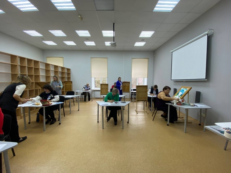 В Омской области определят лучших учителей-предметников