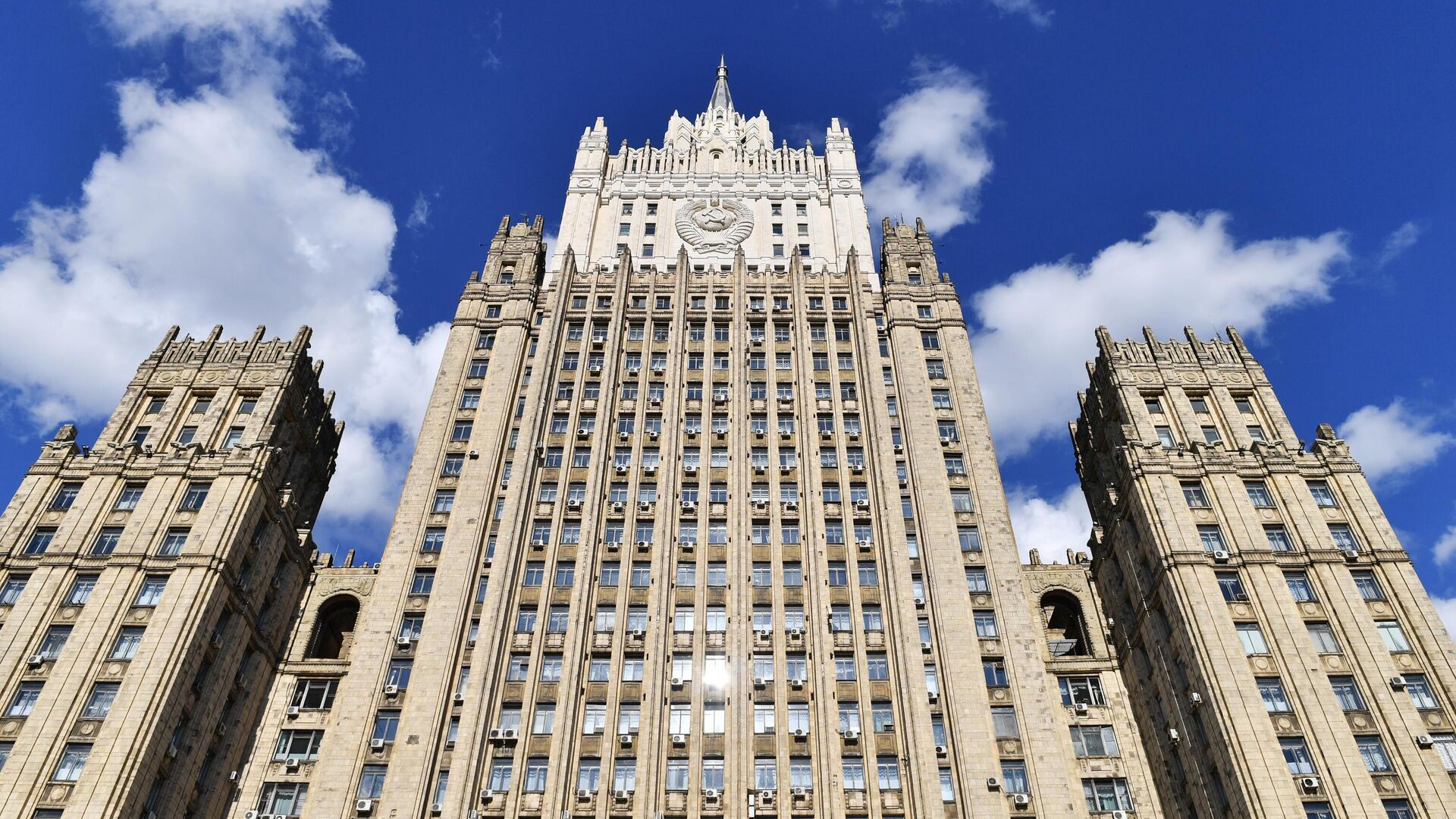 Здание Министерства иностранных дел РФ в Москве. - Sputnik Молдова, 1920, 13.08.2025