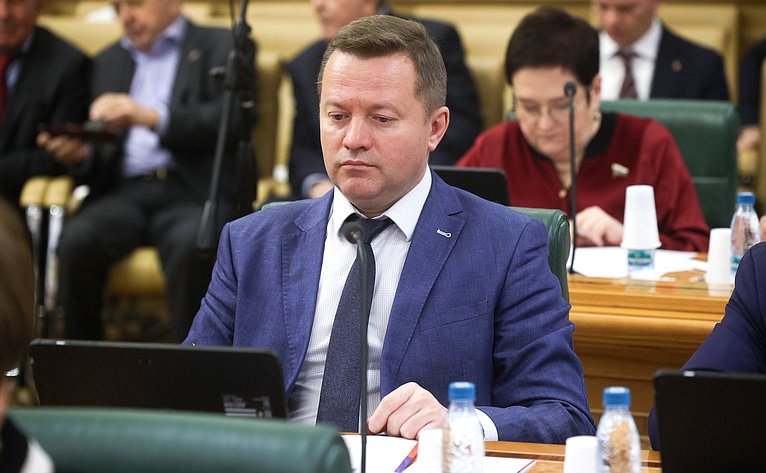 Расширенное заседание Комиссии Совета Федерации по мониторингу законодательства Российской Федерации в сфере государственного контроля (надзора) и муниципального контроля в РФ на тему «Итоги контрольной (надзорной) деятельности в РФ за 2025 год»