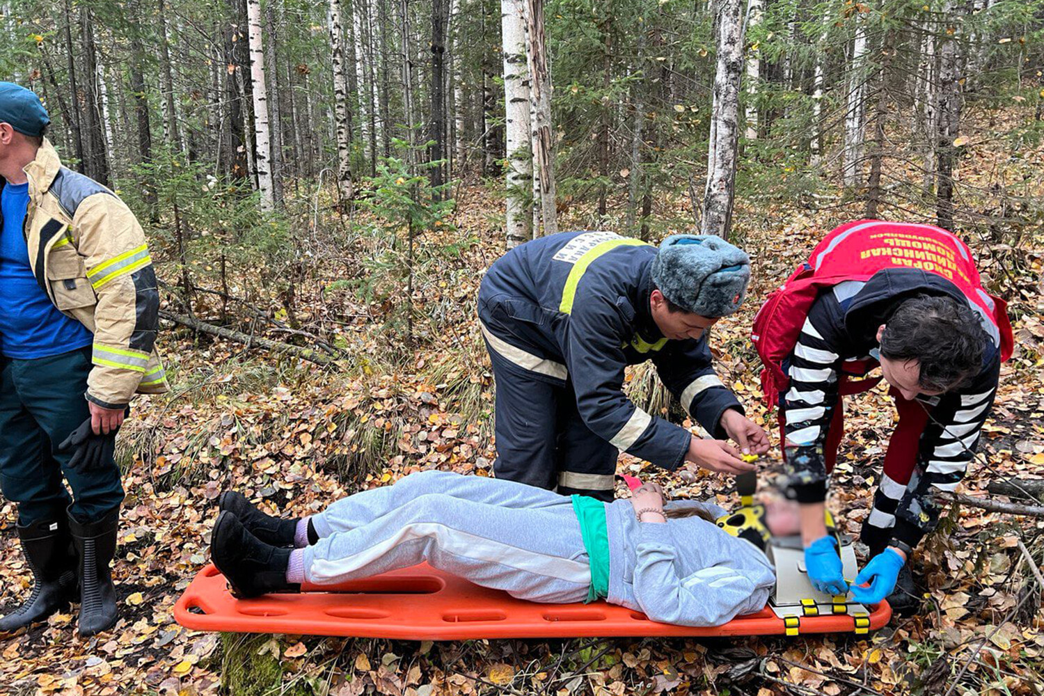 ожог 1 и 2 степени первая помощь. ранение таза положение пострадавшего. алгоритм действий по оказанию первой помощи при потере сознания. оказание первой помощи на производстве. первая помощь при огнестрельном ранении.