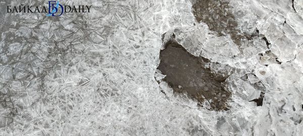 В заказнике в Забайкалье квадроцикл госинспекторов провалился под лёд