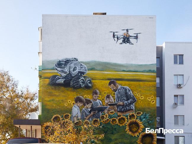 В Короче на фасаде ещё одной многоэтажки нарисовали мурал - Изображение 2