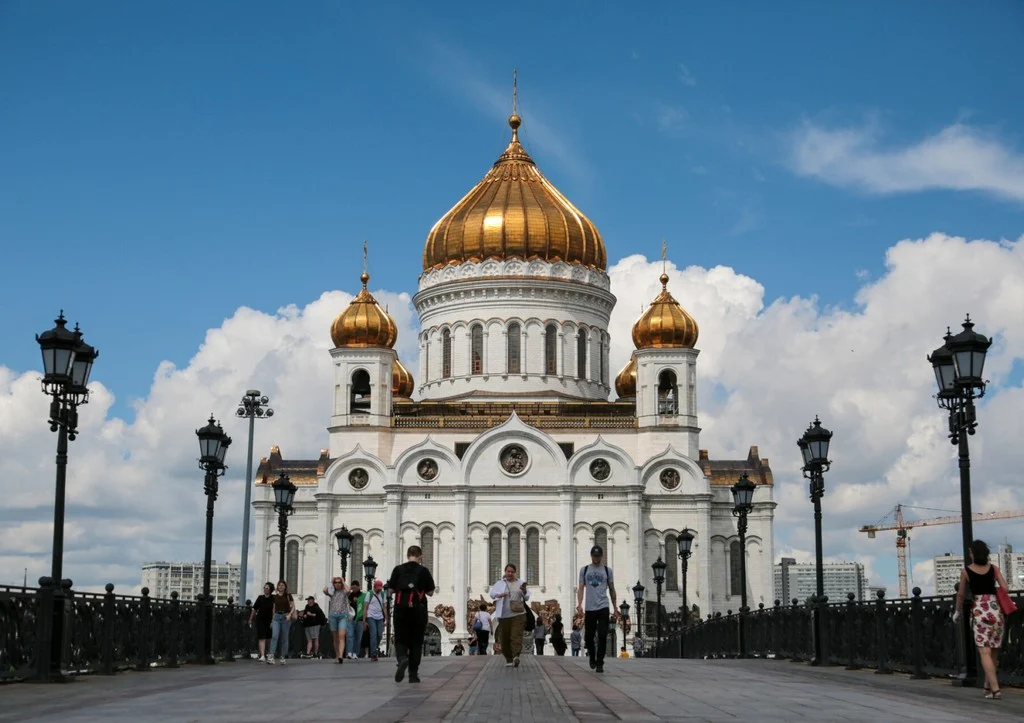 Храм христа спасителя сорокоуст. Москва. храм христа спасителя. мойка в храме христа спасителя. город москва храм христа спасителя. бассейн москва храм христа спасителя.