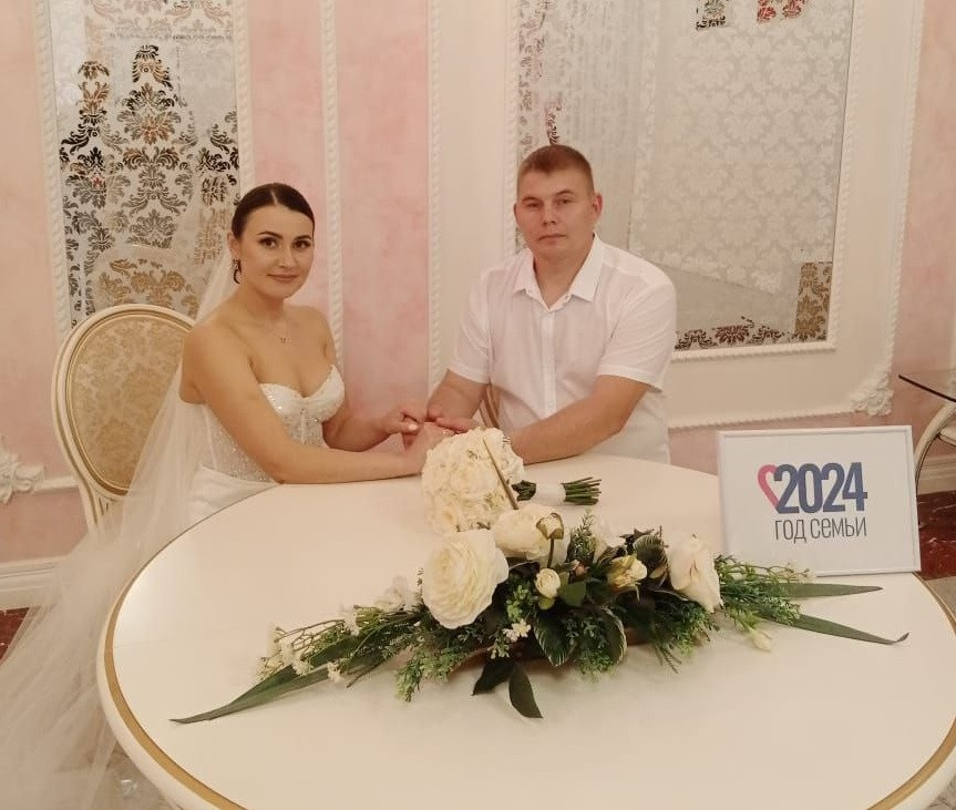 В День России в Кузбассе прошли необычные церемонии бракосочетания