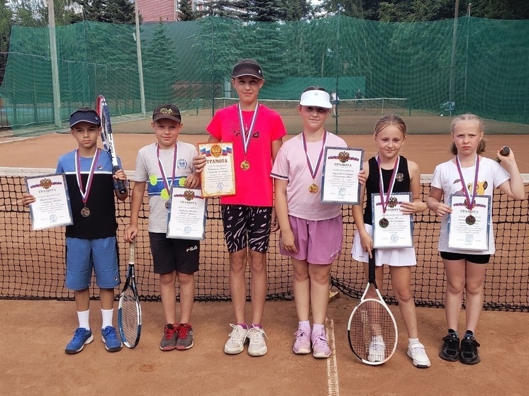 В Протвино прошло Летнее первенство по теннису
