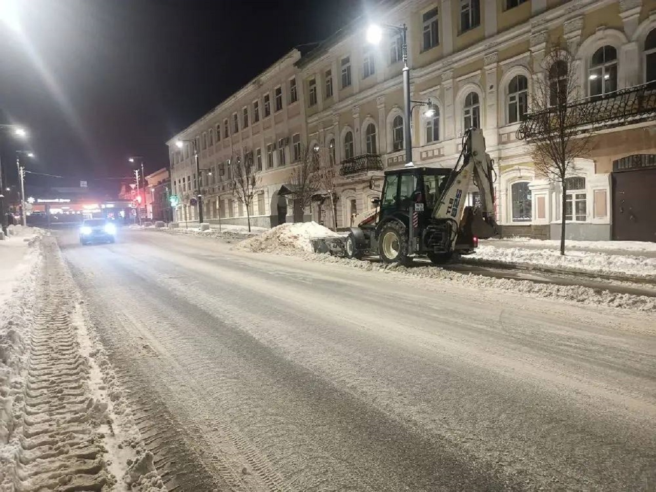 С улиц Уфы за ночь вывезли полторы тысячи кубометров снега | 3