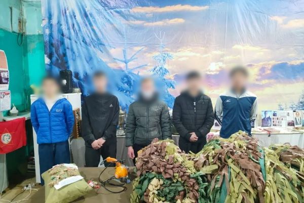 В Иволгинском районе сотрудники УИИ совместно с волонтерами привлекли подростков к патриотической деятельности