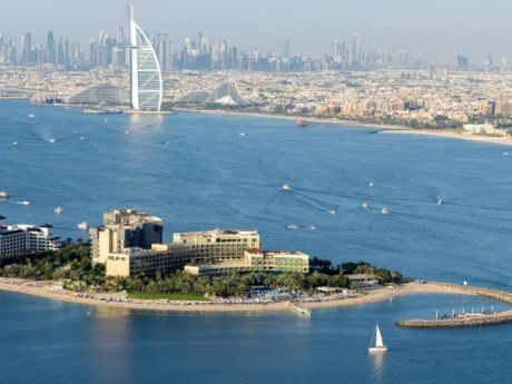 Лето, Rixos, ОАЭ: курортный роман с продолжением