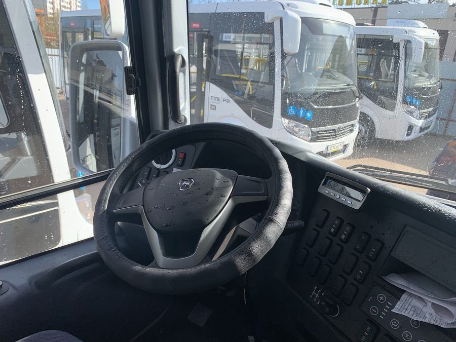 Новые автобусы вышли на гатчинские маршруты 