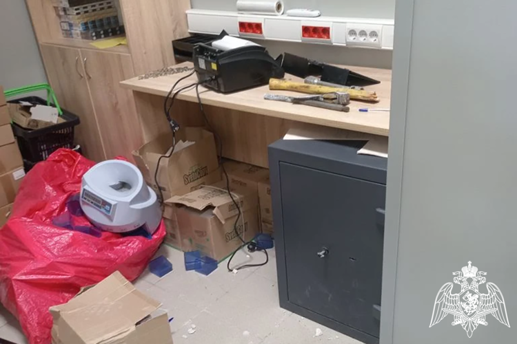 В Анапе задержан мужчина, пытавшийся похитить деньги из сейфа в супермаркете 