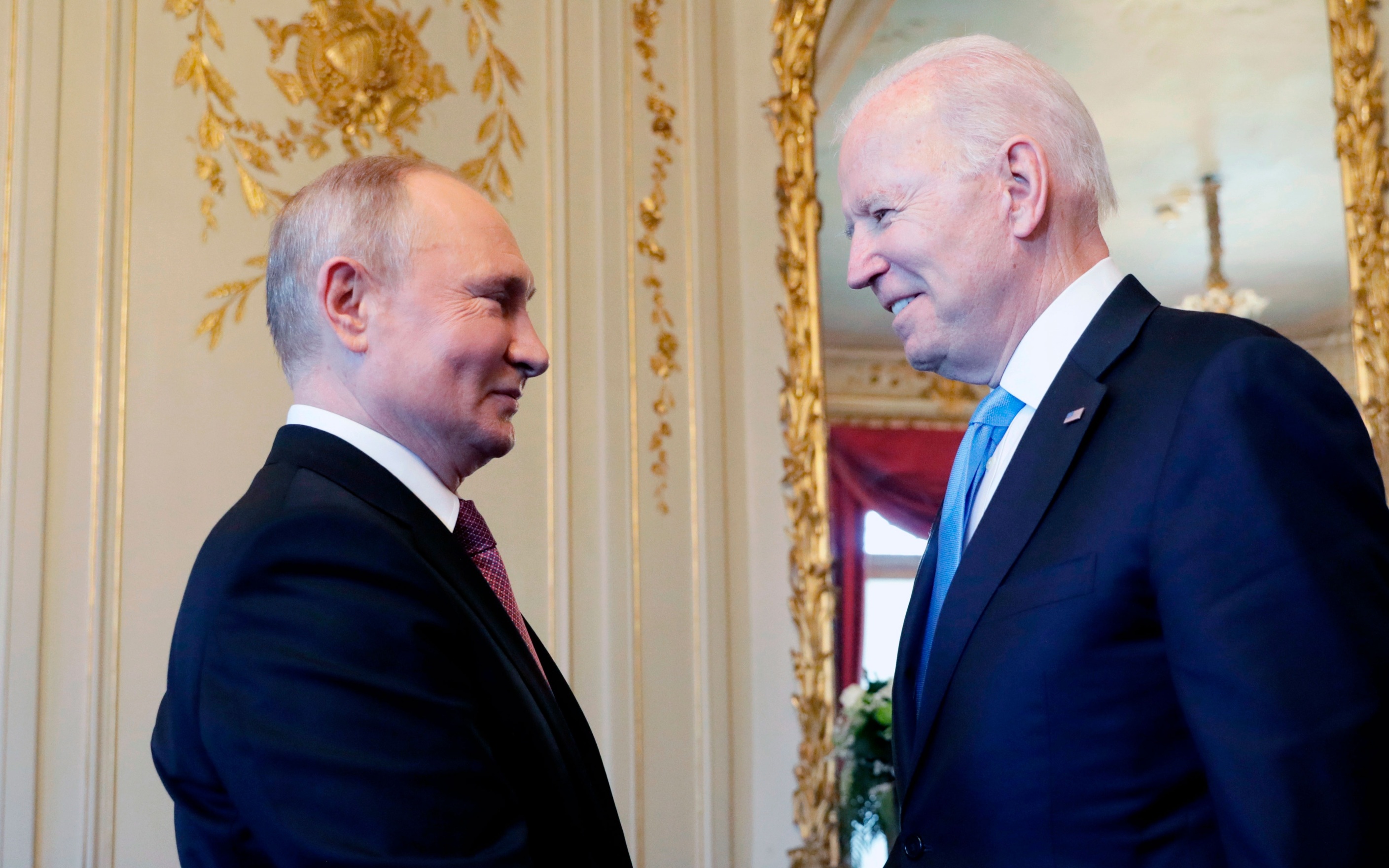 Испуганный Байден позвонил Путину из-за Украины в 2021 году