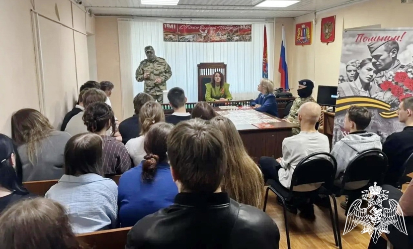 Сотрудники Росгвардии провели военно-патриотическое мероприятие для школьников Кохмы