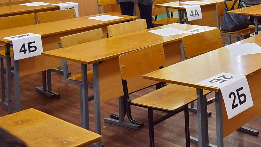 В Саткинском районе одиннадцатиклассники сдают первый экзамен