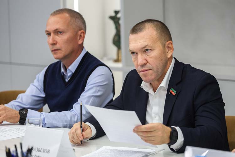 Ринат Фазылов оставляет свой пост и руководителя в республиканском движении «Ярдэм Янэшэ»