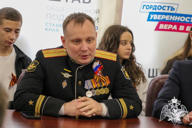 Офицер Росгвардии принял участие в круглом столе, посвященном Дню Победы