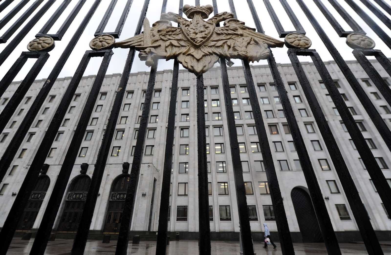 Министр обороны обсудил меры по укреплению безопасности Курской, Белгородской и Брянской областей (ВИДЕО)