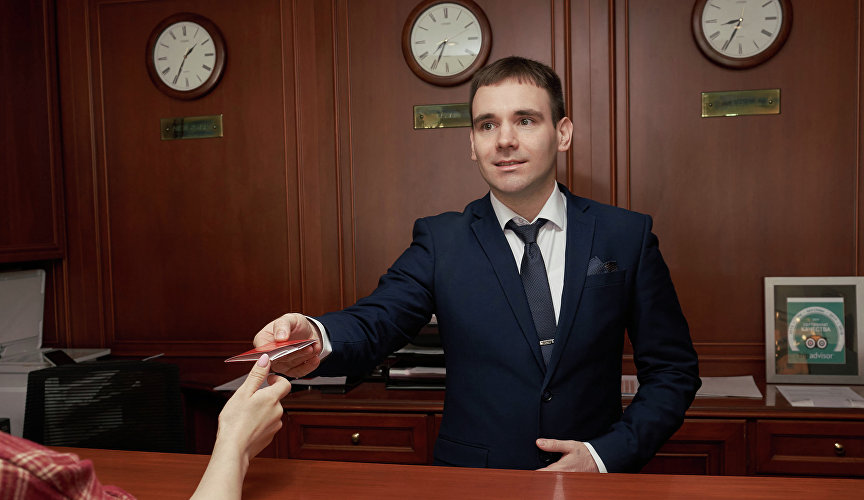 Заселение в отель «Алые Паруса»