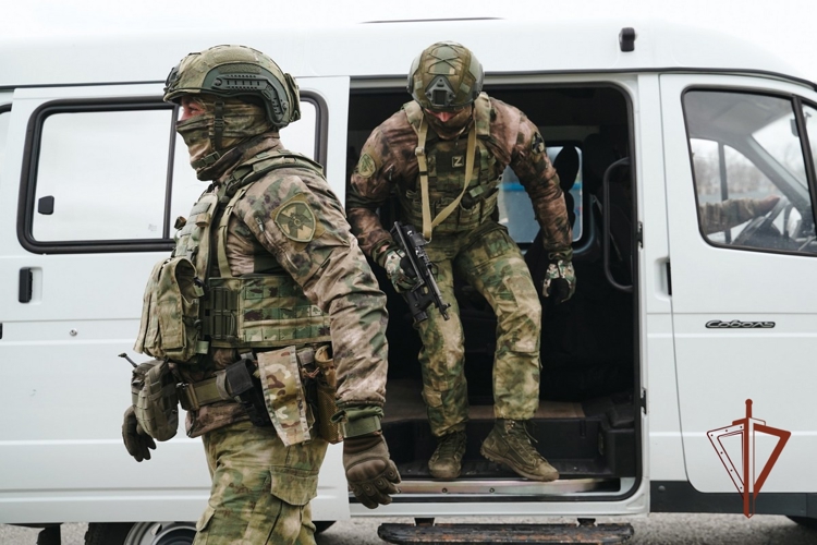 Бойцы самарского ОМОН помогли выявить нарушения миграционного законодательства