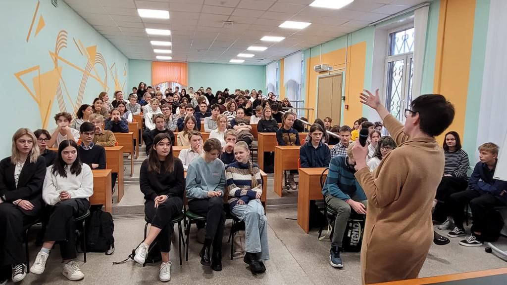 Московский колледж красина. Колледж им красина москва. Колледж креативных индустрий красноярск. Техникум красина баррикадная. Московский техникум креативных индустрий.