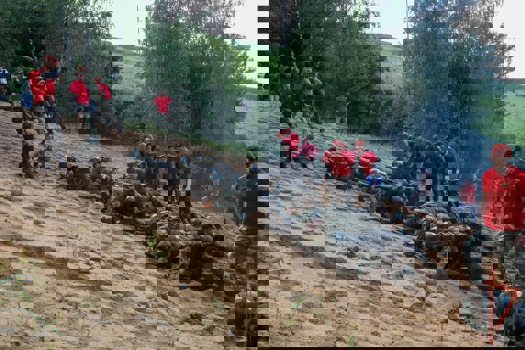 Генерал-полковник Юрий Яшин поздравил спецназовцев, которые успешно прошли квалификационное испытание на право ношения крапового берета (видео)