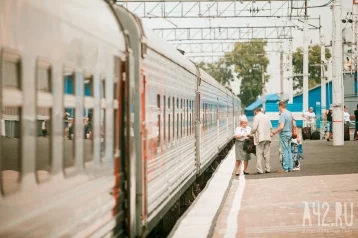 Фото: Пассажиры из Новокузнецка застряли на железной дороге из-за схода поезда 1