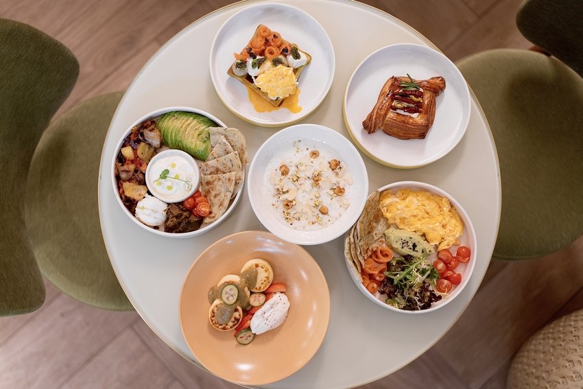 завтраки 2023 тренды фото. завтрак 1 января. модные завтраки в ресторанах. Neymar завтракает 2023. завтраки 2023.