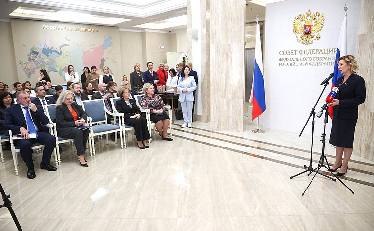 Торжественное открытие выставки лучших работ VII Всероссийского конкурса ватного мастерства «Россия многоликая: героический эпос», приуроченного к Году защитника Отечества в России, и награждение победителей конкурса