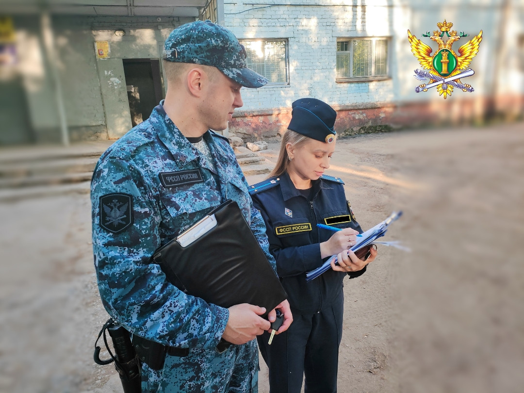 У жителя Кировской области арестовали счета и грузовик из-за долга бывшей супруге