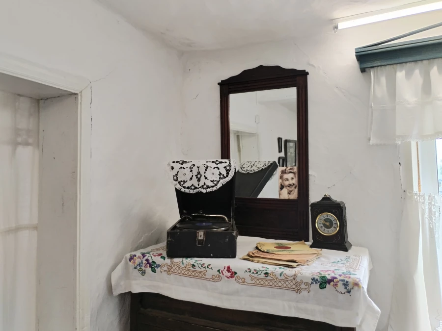 Мемориальный музей киноактрисы Екатерины Савиновой в Ельцовке 