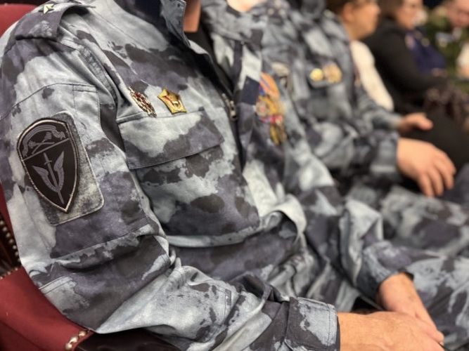 В Ярославле сотрудники регионального управления Росгвардии почтили память павших Героев Отечества