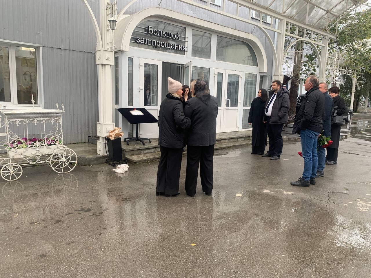 Фото «Единственный человек, который понимал нас»: в Новосибирске прощаются с главой Ленинского района. Онлайн 8