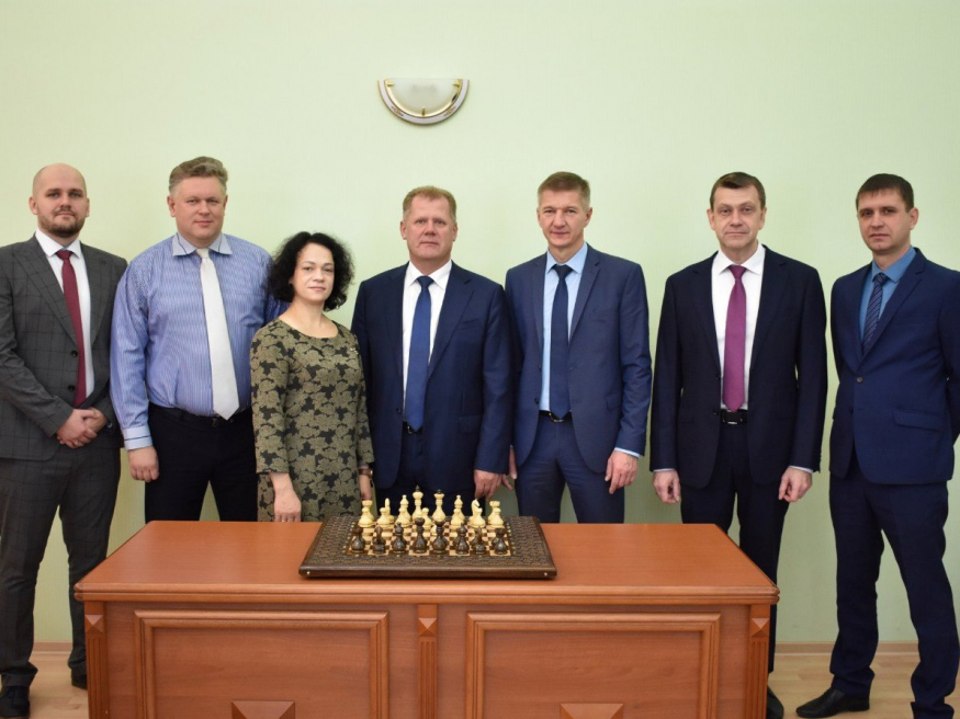 Команда Тульской области вышла в финал интернет-турнира по быстрым ...