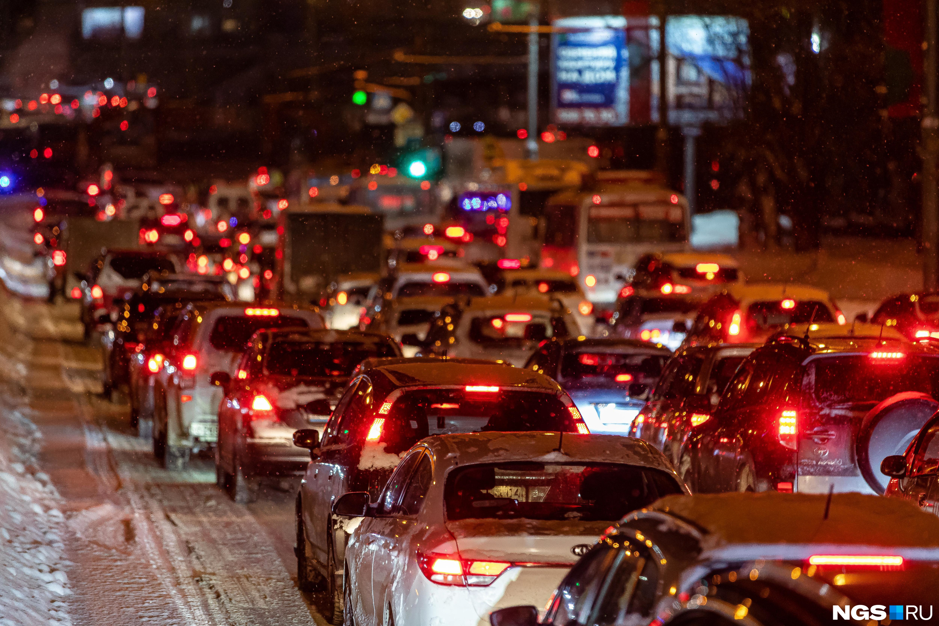 пробка в москве ночью