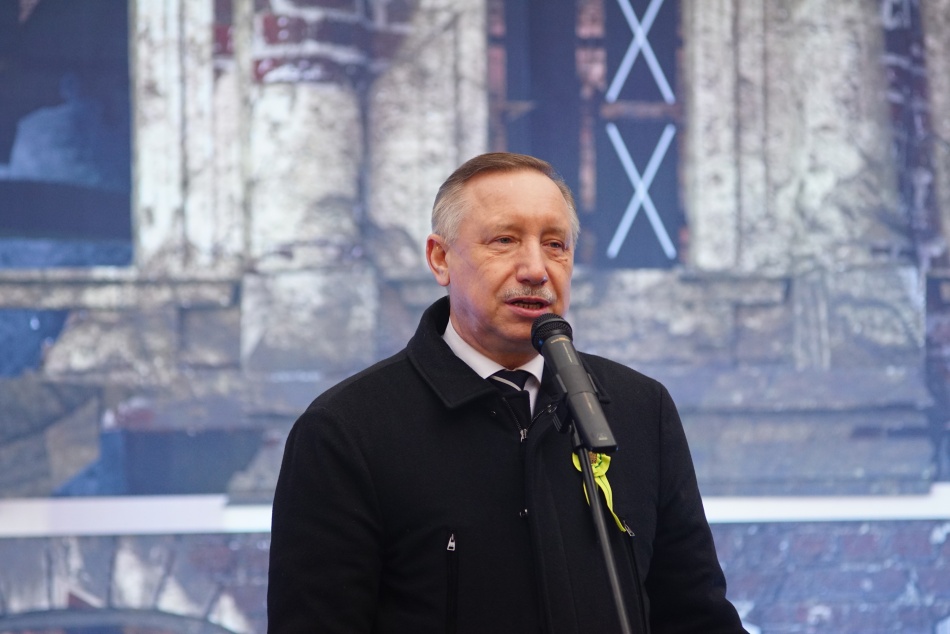Александр Беглов лично поздравил Валерия Фокина с юбилеем в Александринском театре