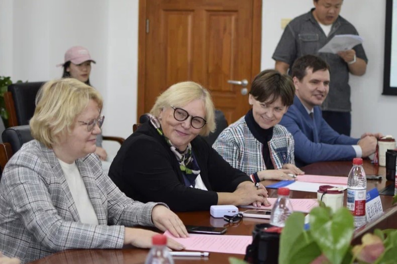 Визит делегации ректоров российских вузов в Китай