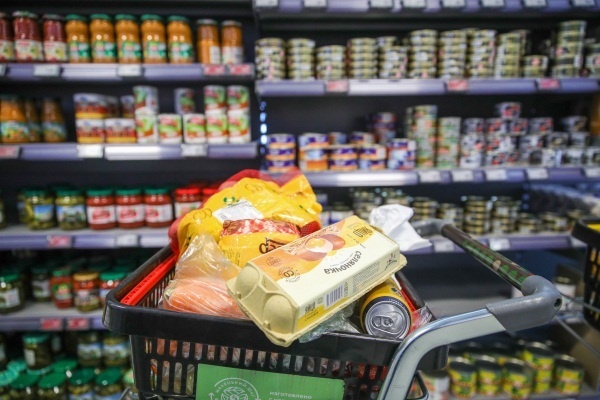 Производители продуктов в России призвали ослабить требования по сроку ...