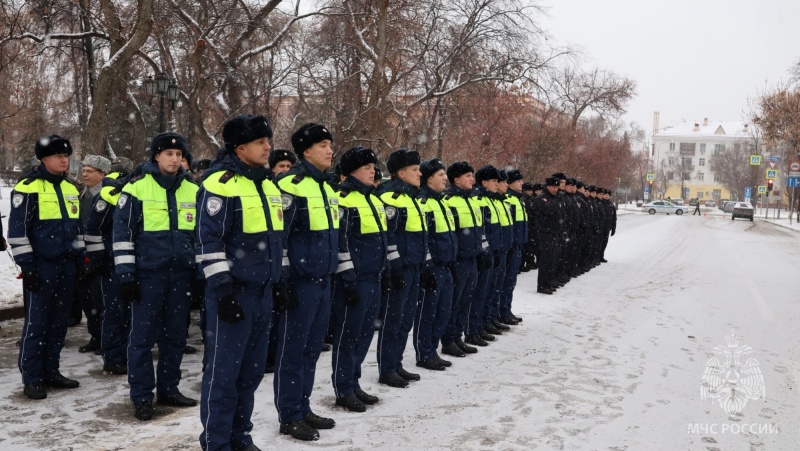 В Тюмени почтили память сотрудников МВД