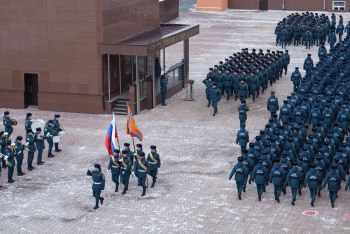 В вузе прошло торжественное построение ко Дню народного единства